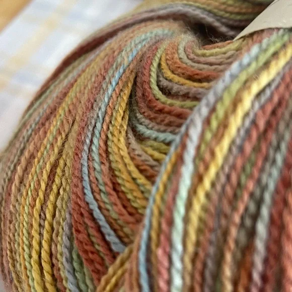 JUNIPER MOON FARM Findley Dappled Yarn - Multicolor merino/silk - Picture 7 of 7